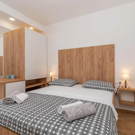 Amfora Room 4 Trogir